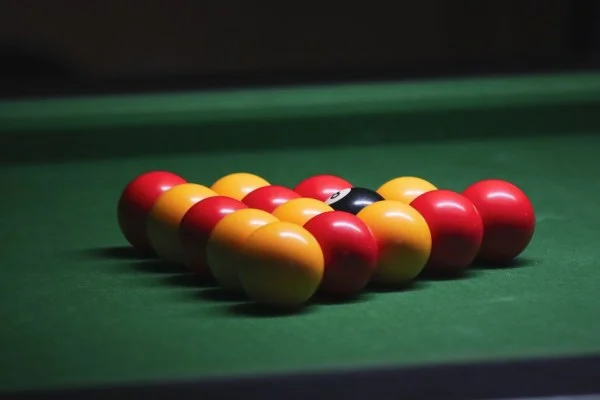 snooker arena crowd